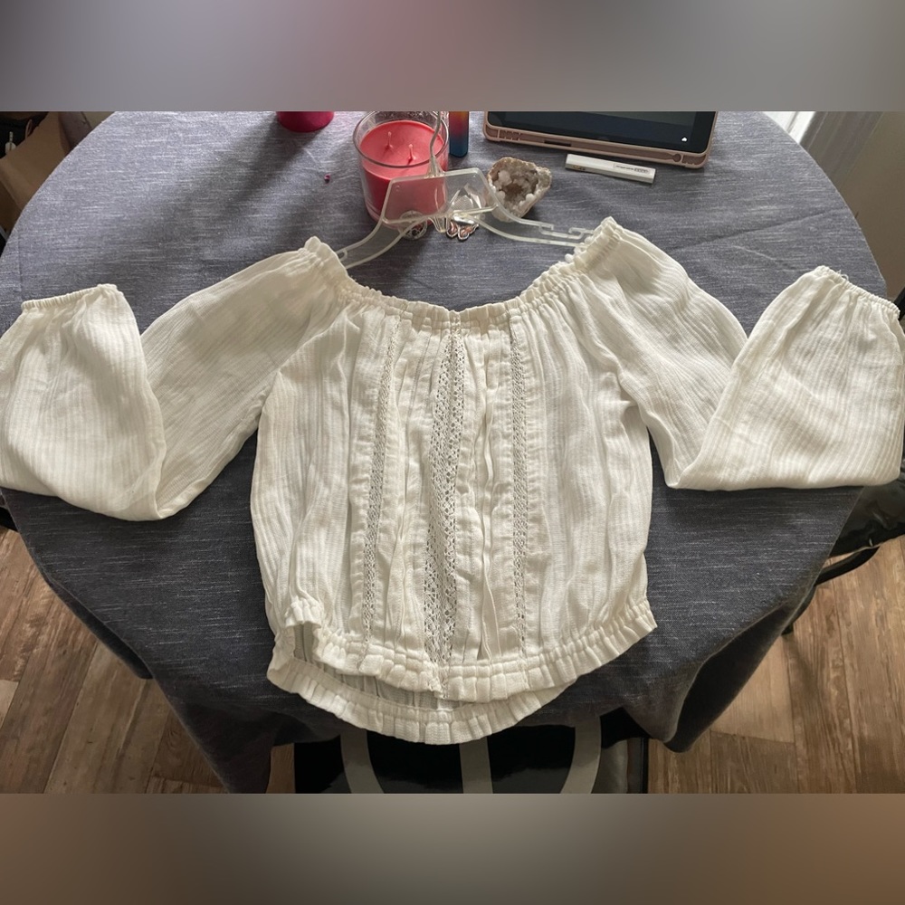 AÉROPOSTALE loose sleeved shirt!